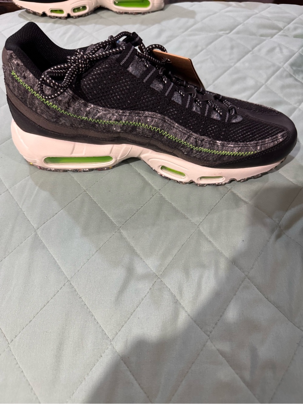 Nike Air Max 95 Men's Black & Gray Athletic Sneakers - Lightweight Comfort - Picture 4 of 6